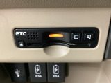 ETCが付いてます。ETC搭載車しか通過できないスマートICが利用できるようになりますよ!現在スマートICの設置箇所も増えてきているので、高速道路利用の幅が広がりますね☆