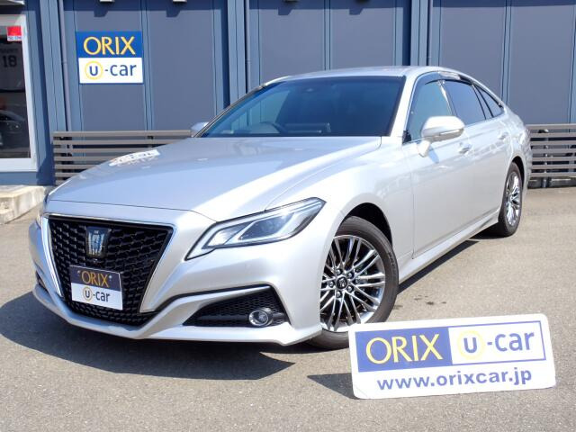 クラウン ハイブリッド 2.5 S メモリナビ・バックカメラ・ETC・Bluetooth