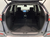 リアシートを倒すと、ラゲッジスペースを広くお使いいただけます!