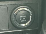 エンジンスタートボタン