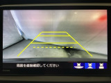 バックでの車庫入れも安心です! リアカメラが付いているバックモニター付のナビを装備しております。操作線もついており距離感も画面から確認できます。