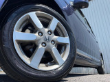 【純正14インチアルミホイール】外観にマッチした純正アルミホイールを装着しております。各種社外アルミホイールや、スタッドレスタイヤも取扱いしております。是非ご相談ください♪