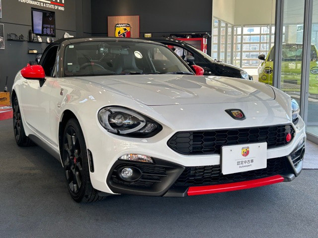 アバルト124スパイダー 1.4 