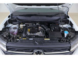 1.0L TSIエンジン:直噴技術とターボを組み合わせ、燃料を向上させながら力強いパフォーマンスを発揮するTSIエンジン。