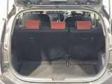 バックドアを開けると荷物スペースです!