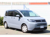 当社試乗車UPにつき、禁煙&低走行♪ハイブリッドで静粛性も高いです。