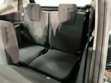 広々とした後部座席です♪
