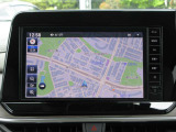 純正メモリーナビ〈MM223D-Le〉装備しております! 9インチワイドの大型モニターです!
