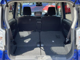 【トランク】積み込みやすくて、たっぷり積める荷室です。シートアレンジできるものは、乗車人数と荷物の量や大きさによってシートを動かすことができるので、より快適なドライブが可能です!
