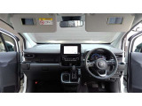 見通しのよいすっきりとした視界で、誰でも運転しやすいです。運転のしやすさは疲れにくさにも繋がりますよ♪