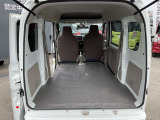 シートをすべて倒すとこんなに広々。たくさん荷物を積めます。これだけのスペースであればかなりの荷物が載せられます!