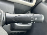 【 オートライト 】オートライトなのでライトの点け忘れを気にすることなく運転が出来ます。