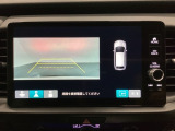 バックでの車庫入れも安心です! リアカメラが付いているバックモニター付のナビを装備しております。バンパーについているソナーや、操作線もついており距離感も画面から確認できます。