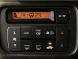【オートエアコン】汗ばむ夏・ジメジメする梅雨時・冷え冷えする冬も快適☆♪ 簡単操作で、春夏秋冬 一年中快適です♪お好みの温度をセットするだけで、エアコンの風量などを自動でコントロールします♪☆