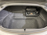 【トランク】積み込みやすくて、たっぷり積める荷室です。シートアレンジできるものは、乗車人数と荷物の量や大きさによってシートを動かすことができるので、より快適なドライブが可能です!