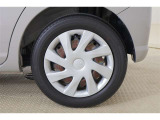 純正14インチスチールホイルでフルキャップです。タイヤサイズは155/65R14になります!