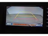 バックモニター付き。 車両後方の映像がナビ画面に表示されるので、車庫入れが苦手な人も安心です。ただし、目視確認もお忘れなくお願いいたします。