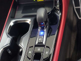 エレクトロシフトマチック(電子式シフトレバー)を採用しております(^^♪直感的に操作することができます!