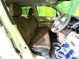 運転席シート廻りは使用感も少なく、良好な状態となっています。丁寧に使われていたことがよくわかりますね。