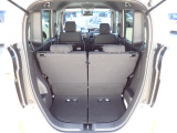 ◆定員乗車時のカーゴルームです。普段のお買い物の荷物やたくさんの収納が可能です。