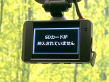 【ドライブレコーダー】安心・安全なカーライフに必須のドライブレコーダーを装備!走行中はもちろん、あおり運転や事故に遭遇した際の状況も映像で記録し、万一のリスクに備えます。