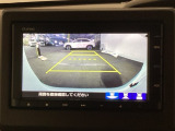 バックモニター付きで、車庫入れやバック時の後方確認をサポート。