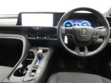 ぜひ展示車の運転席に座ってみてください。