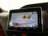 車庫入れも安心のバックガイドカメラもついています。