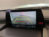 バックカメラが付いているので後方確認が非常にしやすいです。今や運転初心者も熟練者も必須装備!ついていて損はないですね♪