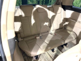 3列目シートはもちろん状態良好☆大人でもゆったりと座って頂けますので、大人数でのお出かけもラクラクです♪ご家族で、気の知れた仲間で、ドライブに行くのが楽しみですね♪