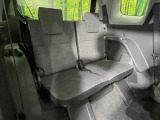 3列目シートはもちろん状態良好☆大人でもゆったりと座って頂けますので、大人数でのお出かけもラクラクです♪ご家族で、気の知れた仲間で、ドライブに行くのが楽しみですね♪