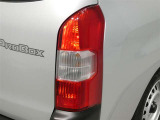 LEDテールライトです。省電力、高輝度のLEDは明るく照らすので夜間運転時の視認性を高めます。スタイリッシュな見た目で細かいところもこだわりたいあなたに!