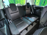 3列目シートはもちろん状態良好☆大人でもゆったりと座って頂けますので、大人数でのお出かけもラクラクです♪ご家族で、気の知れた仲間で、ドライブに行くのが楽しみですね♪