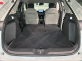 リアシートを倒すと、ラゲッジスペースを広くお使いいただけます!