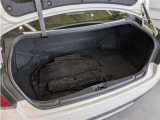 トランクルームもしっかりとしたスペースが御座いますよ! 意外と奥行きが深くかなりの量のお荷物を積み込むことが出来ます!