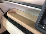 【小物置き】ちょっとした物を置くのに便利です!