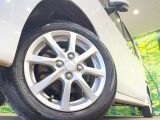 【純正14インチアルミホイール】外観にマッチした純正アルミホイールを装着しております。各種社外アルミホイールや、スタッドレスタイヤも取扱いしております。是非ご相談ください♪