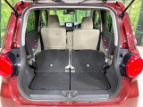 後席を格納すると、これだけの広さが!シーンに合わせたシートアレンジで、大きな荷物も積むことが出来ます♪