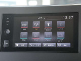 日産純正のディスプレイオーディオが付いています