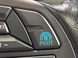 【プロパイロット】高速道路での長距離走行が楽に!!渋滞時と巡回走行のシーンで、アクセル・ブレーキ・ステアリングを自動で制御し、長距離運転の負担を軽減してくれます♪