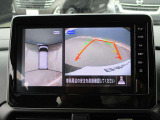 アラウンドビューモニターも装備しております。ご覧のように車体を真上か見たような映像なので、車庫入れの苦手なお客様ももうご心配いりません。