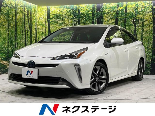 トヨタ プリウス 