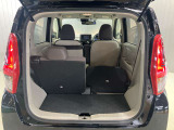【ラゲッジルーム】後部座席を倒せば大きな荷物も積むことが出来ます!!大きなゴルフバックなどもつめます。