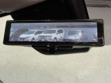 スマートルームミラー★車両後方のカメラ映像をミラー面に移して、いつでもクリアな後方視界を確保します♪
