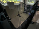 3列目シートはもちろん状態良好☆大人でもゆったりと座って頂けますので、大人数でのお出かけもラクラクです♪ご家族で、気の知れた仲間で、ドライブに行くのが楽しみですね♪