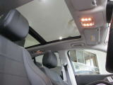スライディングルーフ装備です。