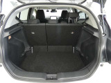 開口部の広いラゲージスペースは、ゴルフバックなどの荷物もラクラク積み込めます。