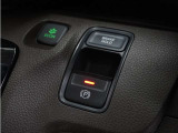 ◆オートブレーキホールド機能付き電子パーキングブレーキ◆ブレーキペダルを足から離しても停車状態を保ちます。アクセルを踏めば自動でブレーキが解除され、発進可能!