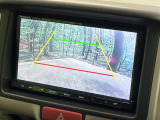 【バックカメラ】駐車時に後方がリアルタイム映像で確認できます。大型商業施設や立体駐車場での駐車時や、夜間のバック時に大活躍!運転スキルに関わらず、今や必須となった装備のひとつです!