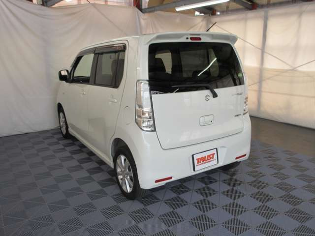 スズキ ワゴンRスティングレー X の中古車詳細 (89,000km, パール